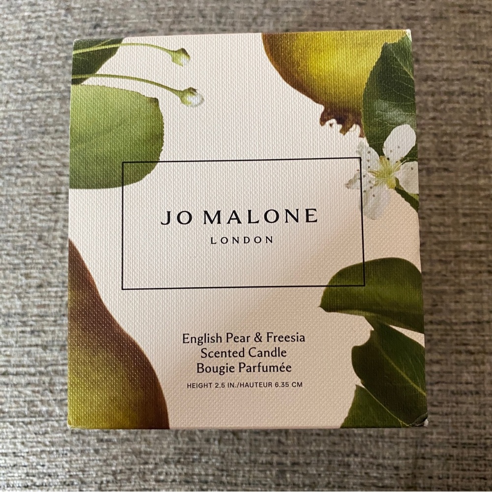 Jo Malone London Candle English Pear & Feesia